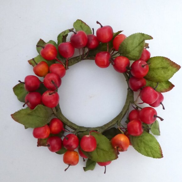 9” CHRISTMAS HOLIDAY CRANBERRY WREATH CANDLE HOLDER CENTERPIECE SET - Picture 4 of 15